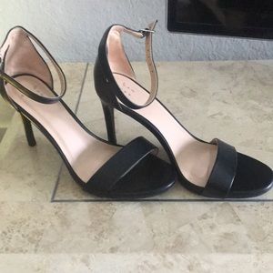 Strapped black 5 in heels